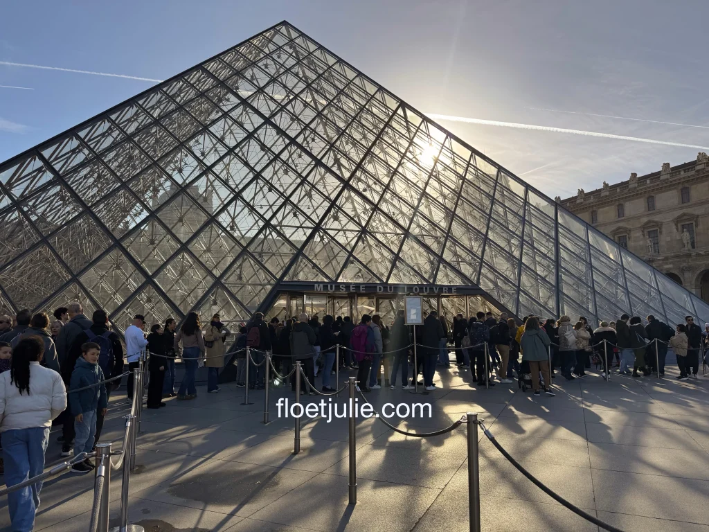La Pyramide du Musée du Louvre